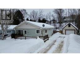41 Robertson RD, Elliot Lake, Ontario