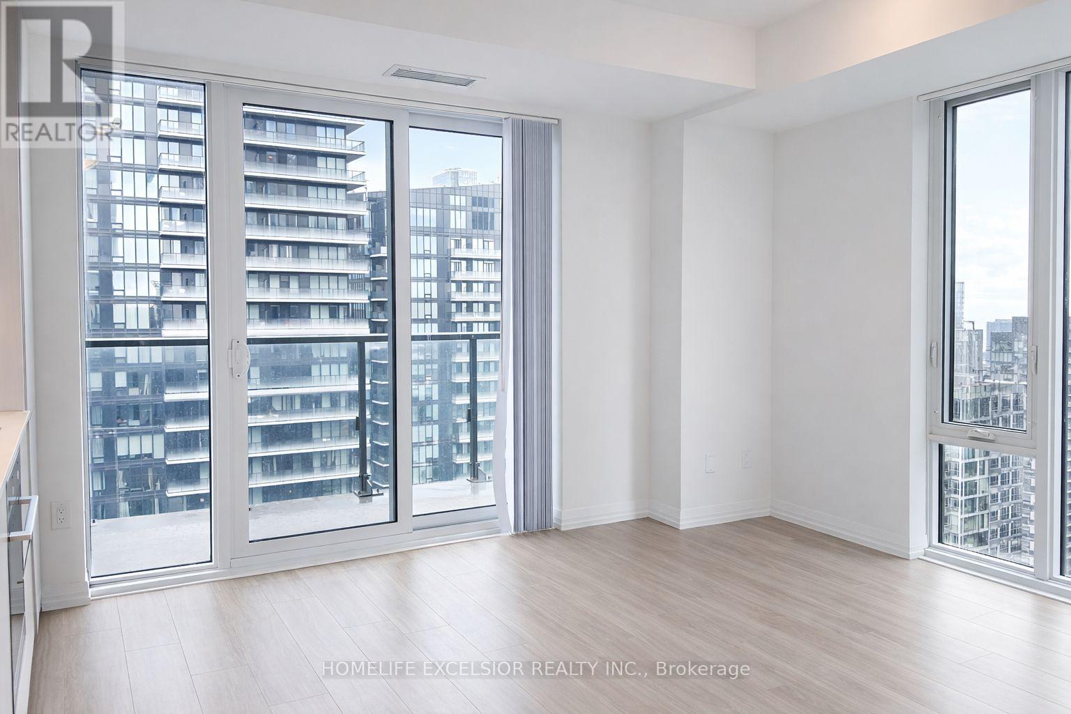 4312 - 8 Widmer Street, Toronto (Waterfront Communities), Ontario  M5V 0W6 - Photo 4 - C12858660