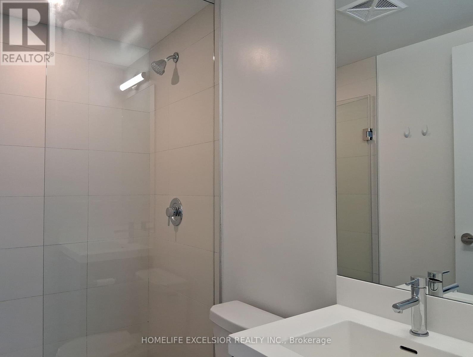 4312 - 8 Widmer Street, Toronto (Waterfront Communities), Ontario  M5V 0W6 - Photo 8 - C12858660