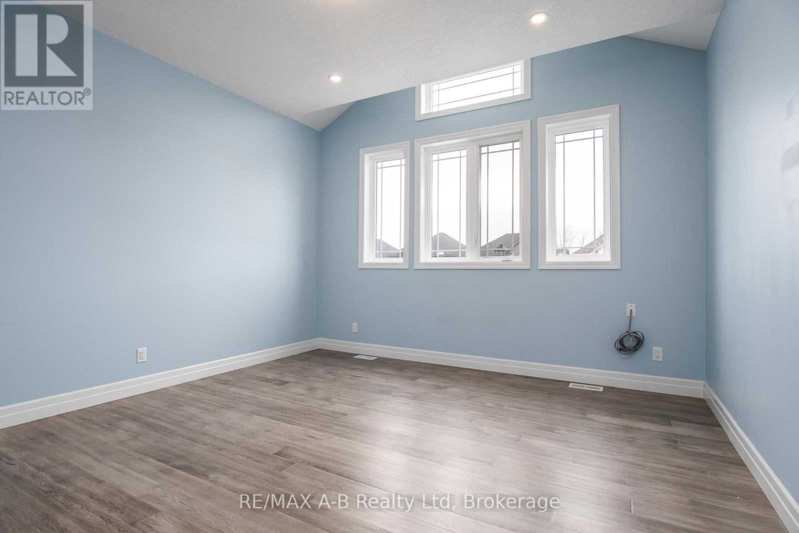 45 Robertson Drive, Stratford, Ontario  N5A 0J6 - Photo 28 - X12859364