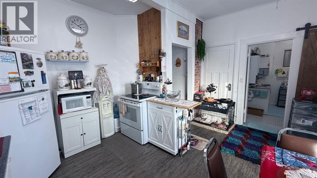 319 5 Avenue W, Hanna, Alberta  T0J 1P0 - Photo 11 - A2273514