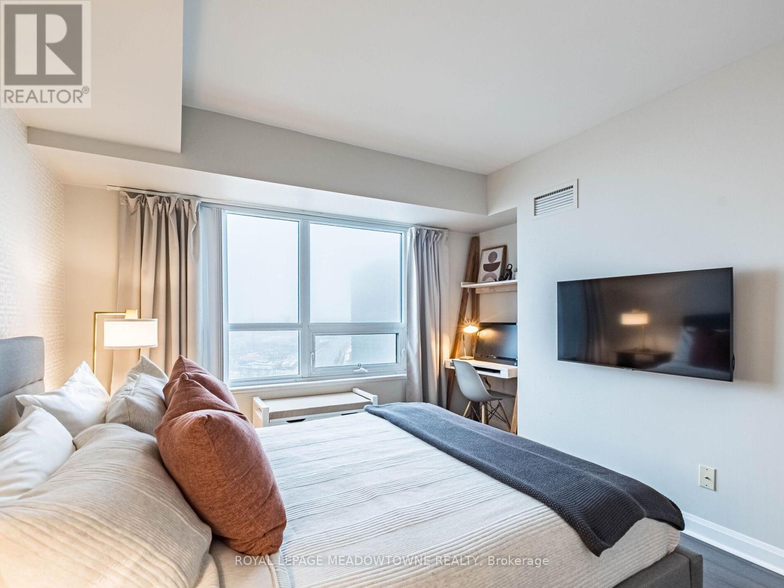 #1808 - 1 Michael Power Place, Toronto, Ontario  M9A 0A1 - Photo 13 - W12857998