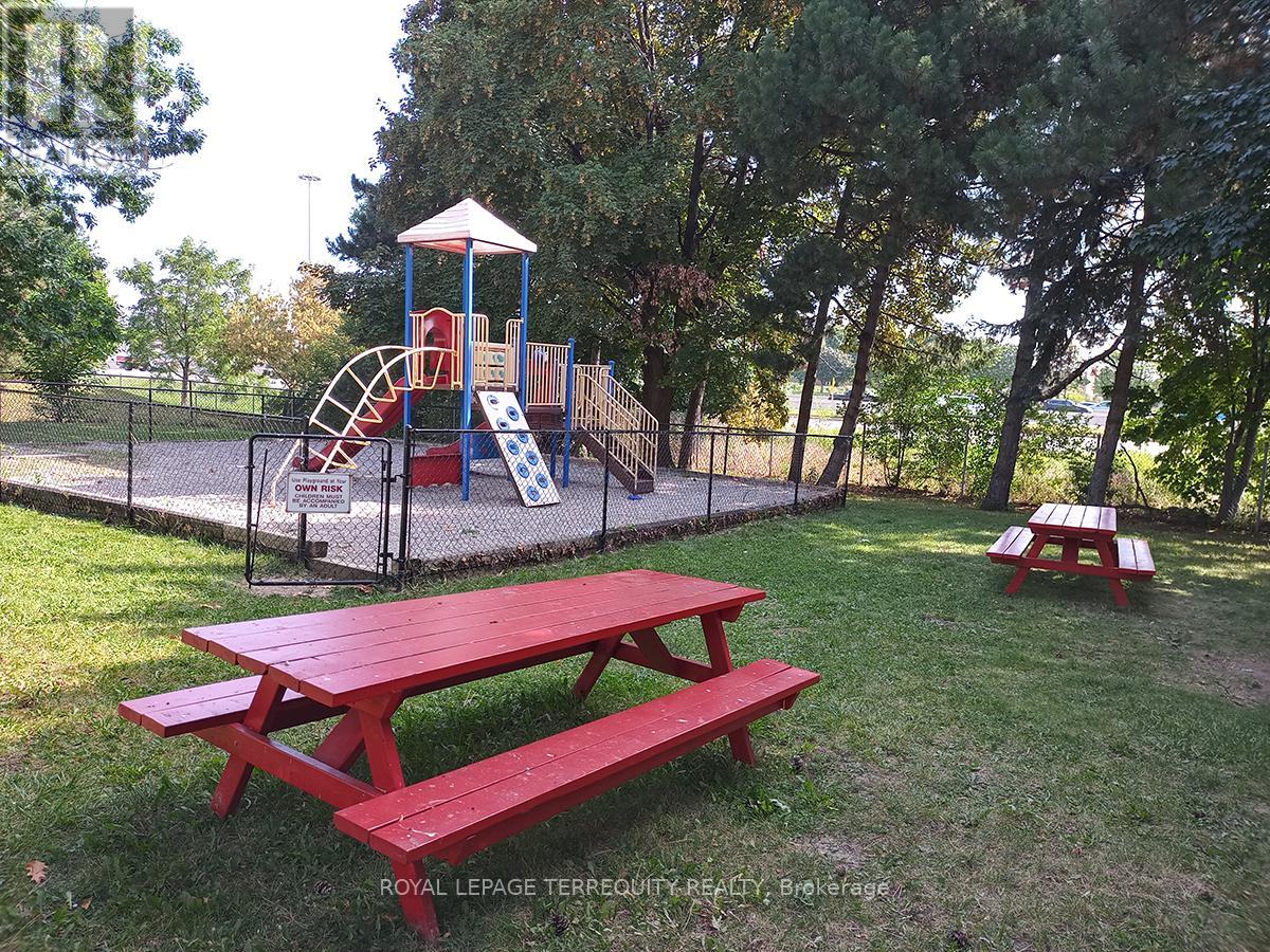 917 - 451 The West Mall, Toronto (Etobicoke West Mall), Ontario  M9C 1G1 - Photo 20 - W12859322