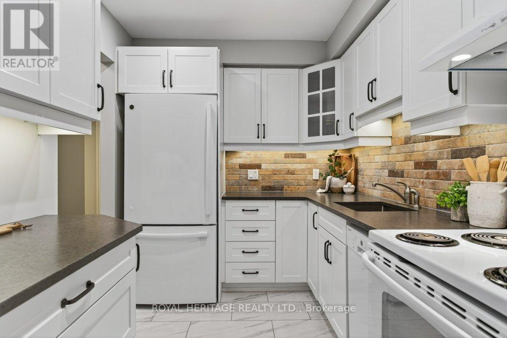 405 - 200 East Street S, Kawartha Lakes (Bobcaygeon), Ontario  K0M 1A0 - Photo 9 - X12701736