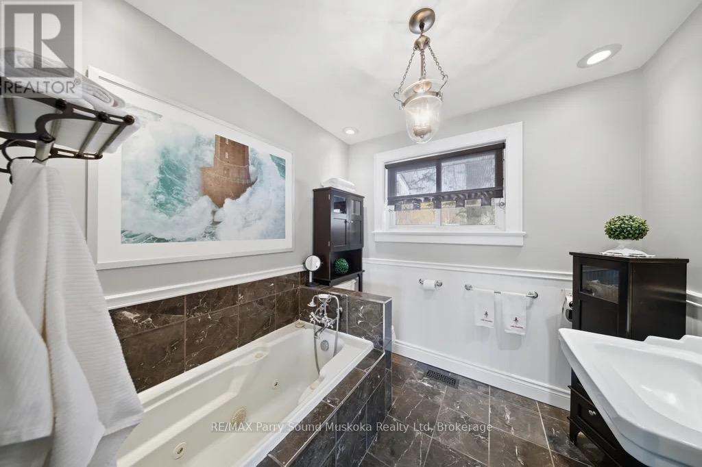 49 Maple Street, Seguin, Ontario  P0C 1J0 - Photo 19 - X12859382