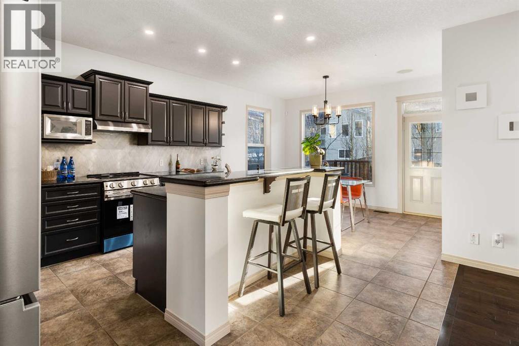 21 Panamount Row Nw, Calgary, Alberta T3K 0C6 - Photo 10 - A2275676