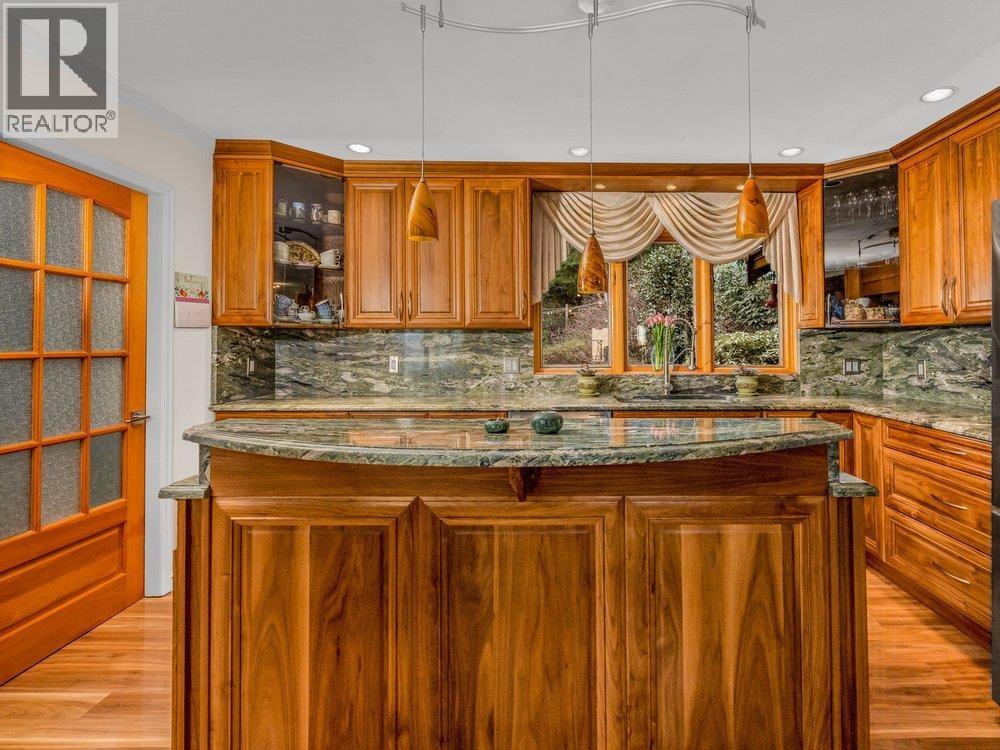 3626 Main Avenue, Belcarra, British Columbia  V3H 4P7 - Photo 19 - R3097176