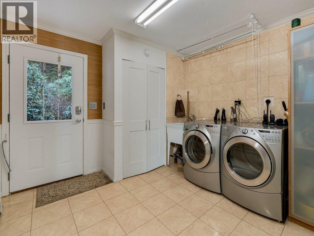 3626 Main Avenue, Belcarra, British Columbia  V3H 4P7 - Photo 29 - R3097176