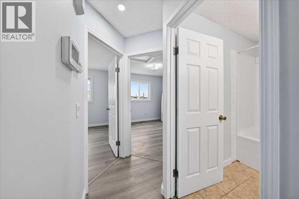 246 Martinvalley Mews Ne, Calgary, Alberta T3J 4W3 - Photo 18 - A2291059