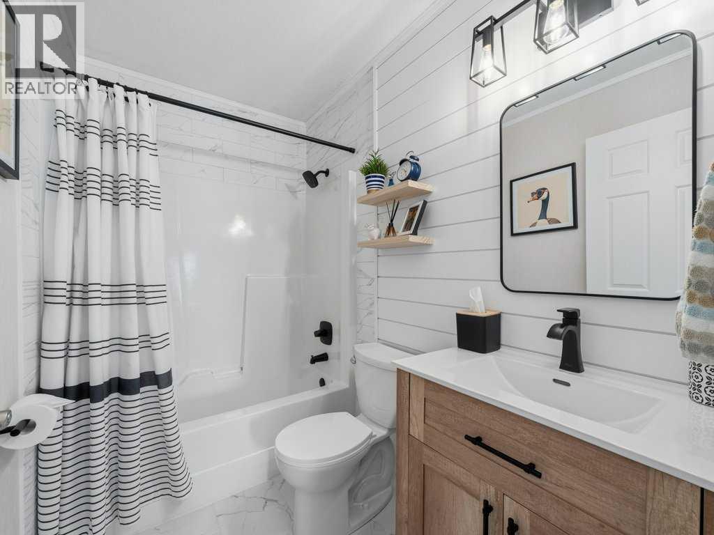 17 Douglas Woods Gardens Se, Calgary, Alberta  T2Z 3A9 - Photo 27 - A2291401