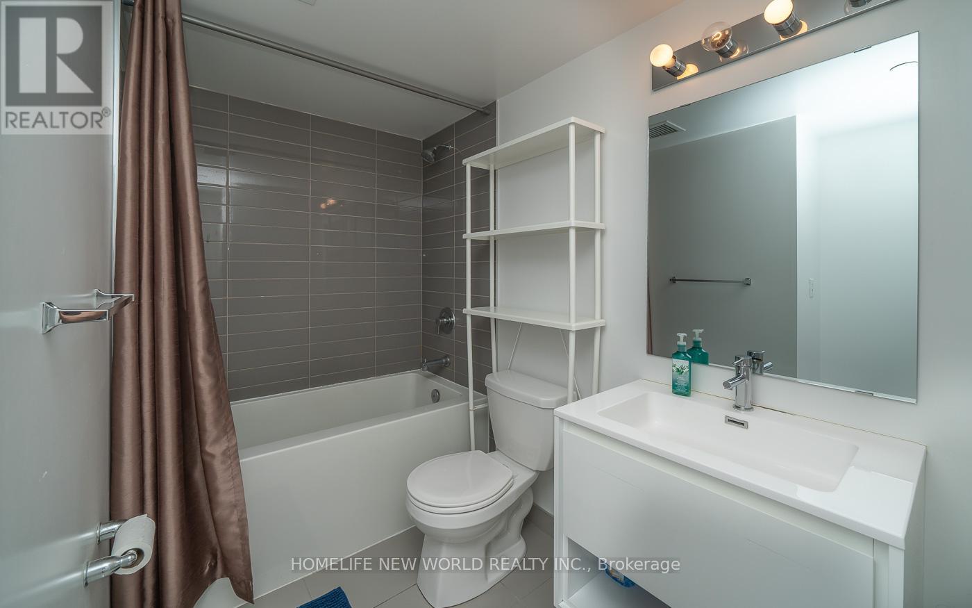 1811 - 159 Wellesley Street E, Toronto (Cabbagetown-South St. James Town), Ontario  M4Y 0H5 - Photo 15 - C12859410