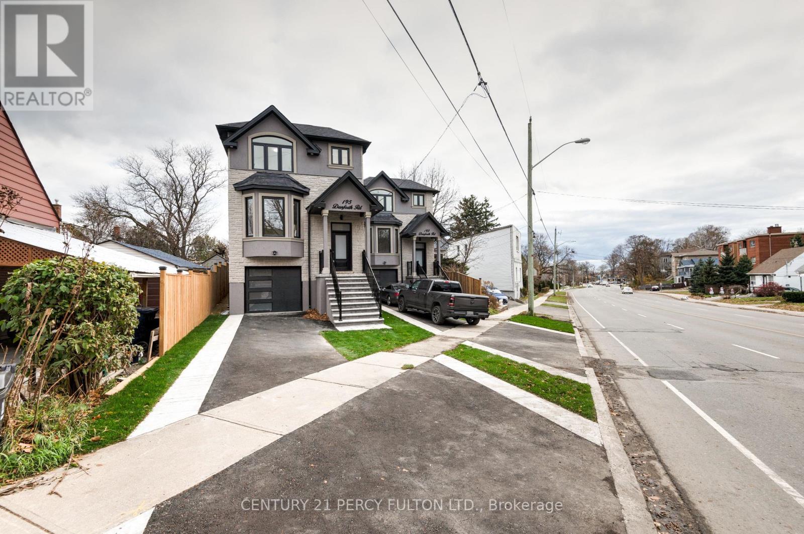 195 Danforth Road, Toronto (Oakridge), Ontario  M1L 3X1 - Photo 2 - E12859418