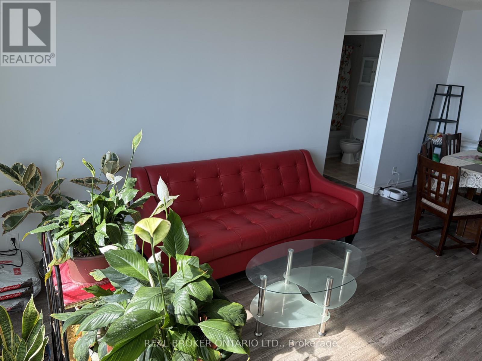 1210 - 1 Lee Centre Drive, Toronto (Woburn), Ontario  M1H 3J2 - Photo 7 - E12859424