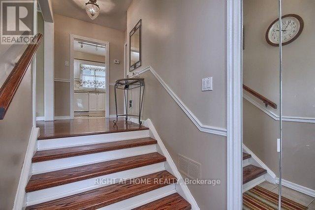 35 Hathway Drive, Toronto (Bendale), Ontario  M1P 4L6 - Photo 3 - E12859426