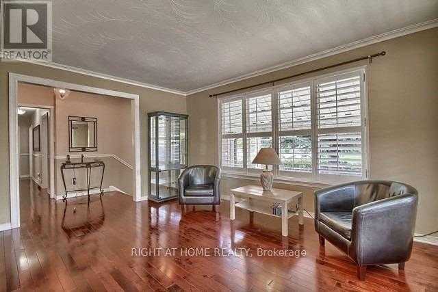 35 Hathway Drive, Toronto (Bendale), Ontario  M1P 4L6 - Photo 6 - E12859426