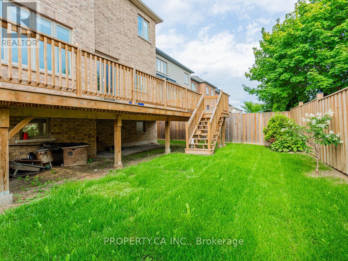 45 Marbrook Street, Richmond Hill (Mill Pond), Ontario  L4C 0Y9 - Photo 26 - N12859390