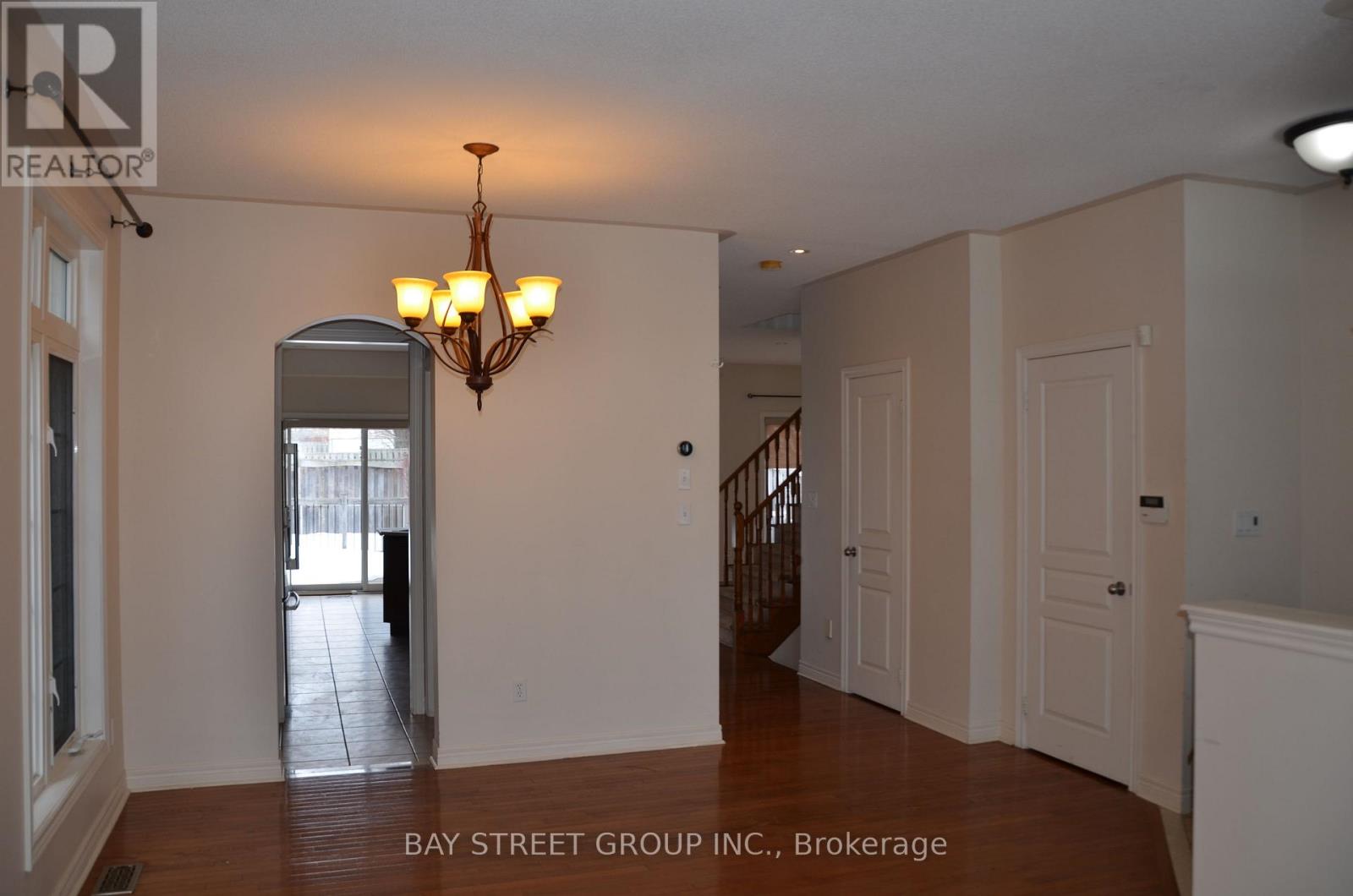 27 Wilcliff Court, Markham (Greensborough), Ontario  L6E 2E5 - Photo 3 - N12859396