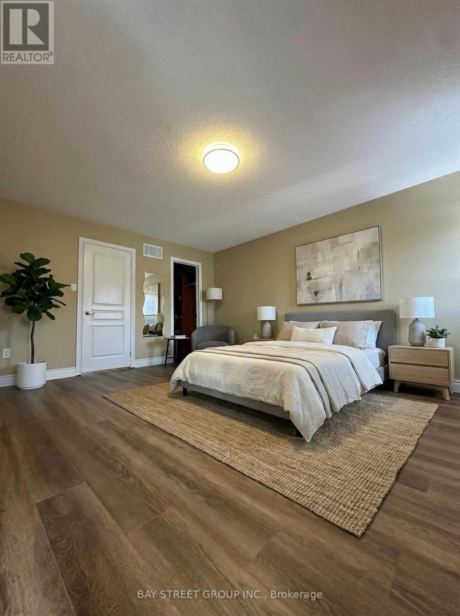 1 Thistle Avenue, Richmond Hill (Jefferson), Ontario  L4E 0B6 - Photo 13 - N12859420