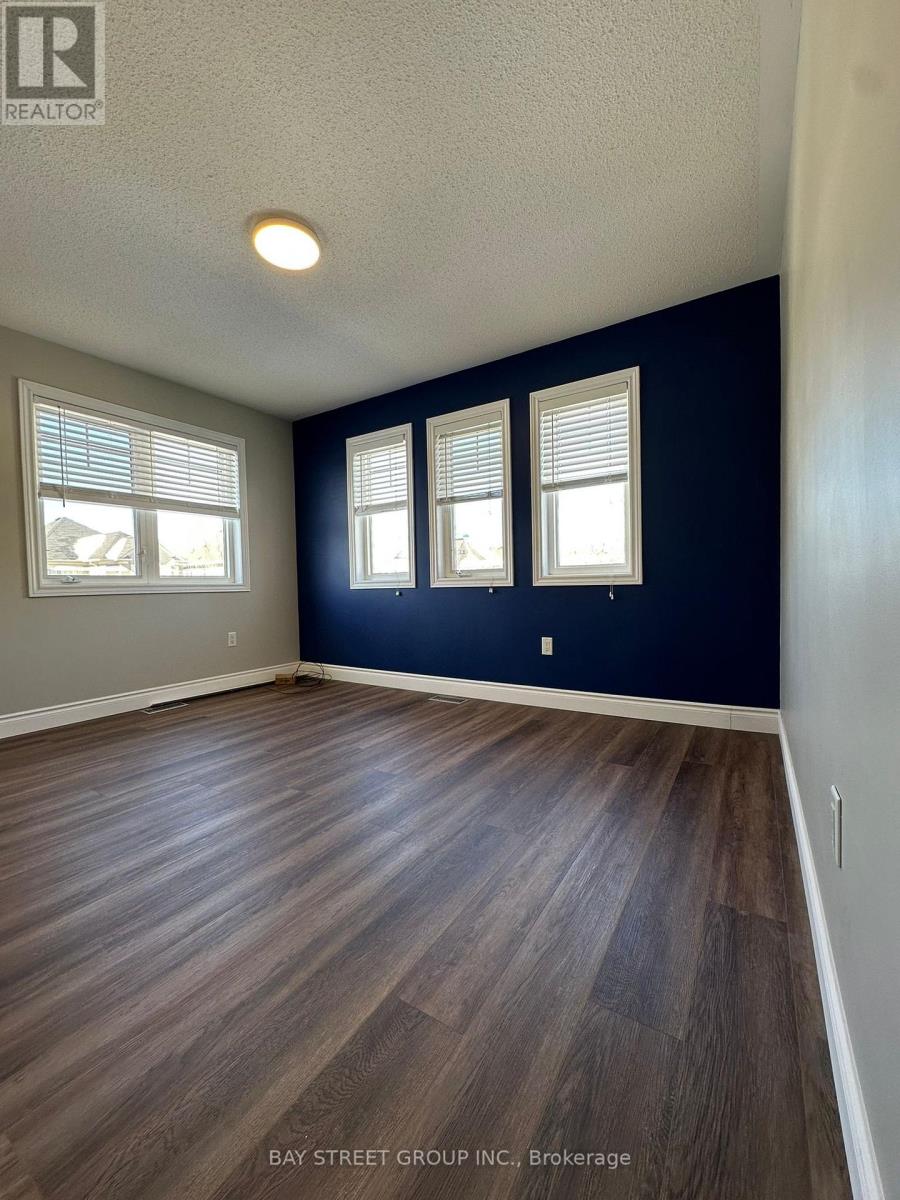 1 Thistle Avenue, Richmond Hill (Jefferson), Ontario  L4E 0B6 - Photo 23 - N12859420