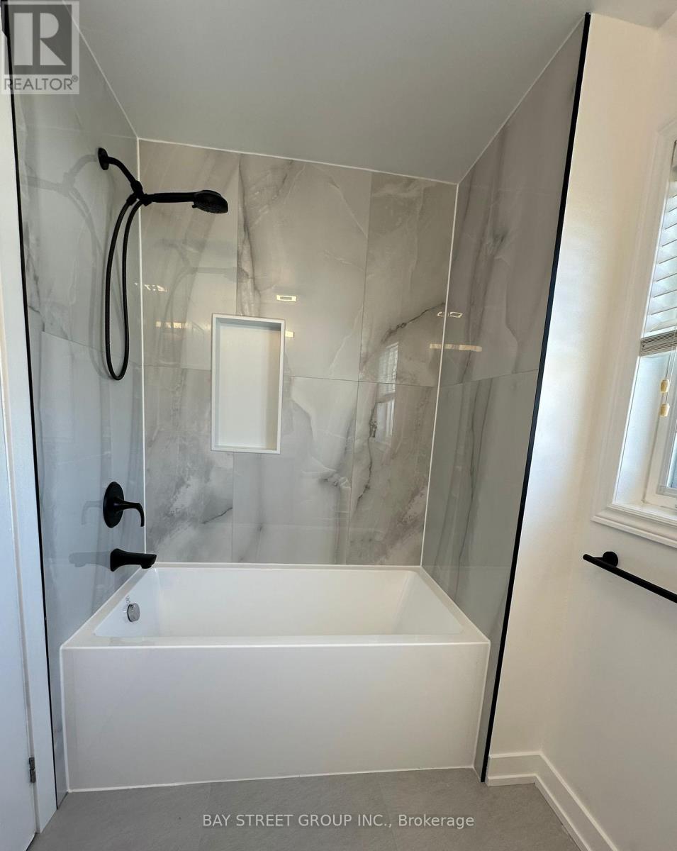 1 Thistle Avenue, Richmond Hill (Jefferson), Ontario  L4E 0B6 - Photo 30 - N12859420