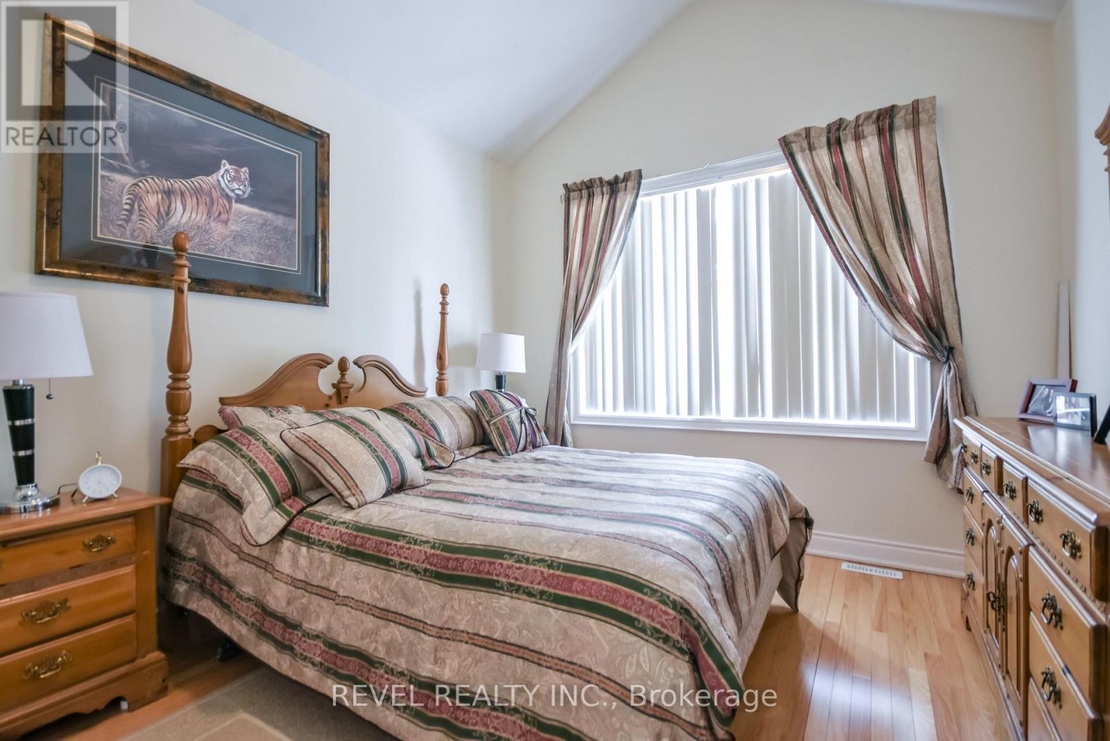 290 Stonebridge Boulevard, Wasaga Beach, Ontario  L9Z 0E7 - Photo 13 - S12859398