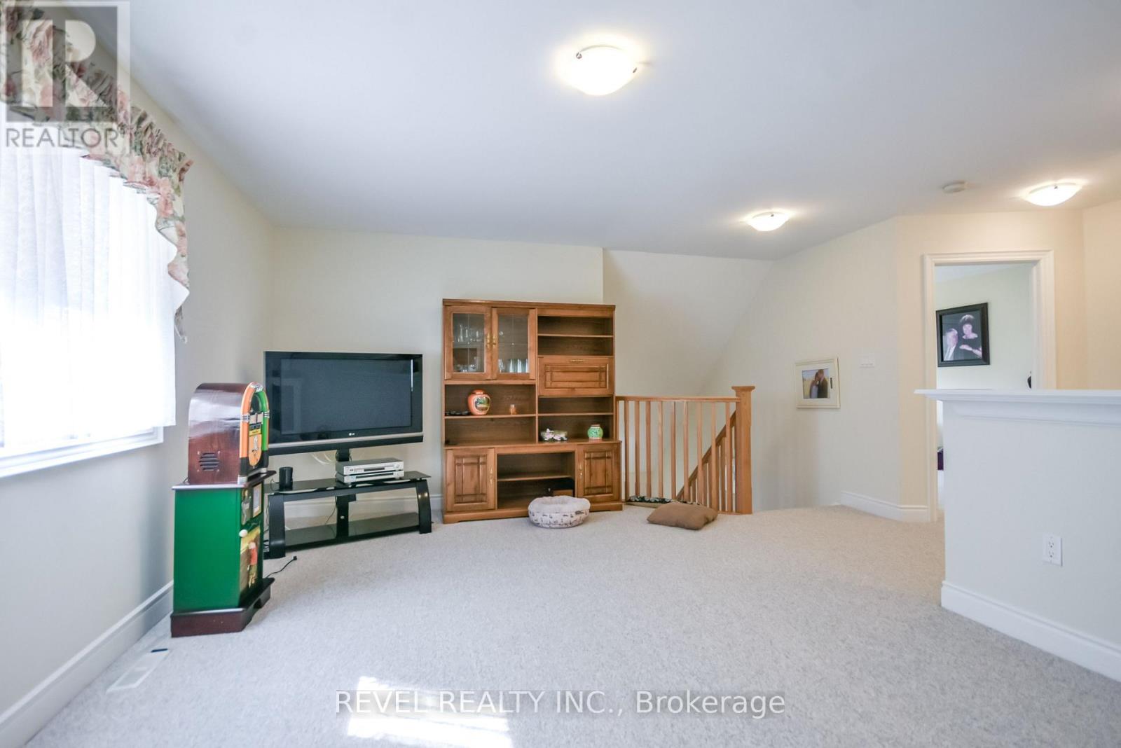 290 Stonebridge Boulevard, Wasaga Beach, Ontario  L9Z 0E7 - Photo 17 - S12859398