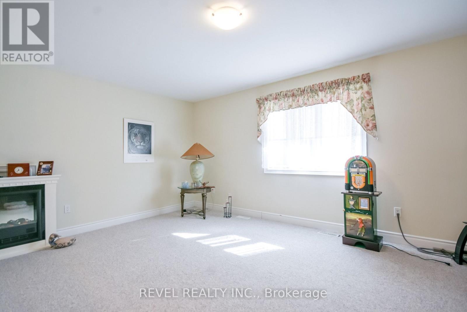 290 Stonebridge Boulevard, Wasaga Beach, Ontario  L9Z 0E7 - Photo 18 - S12859398