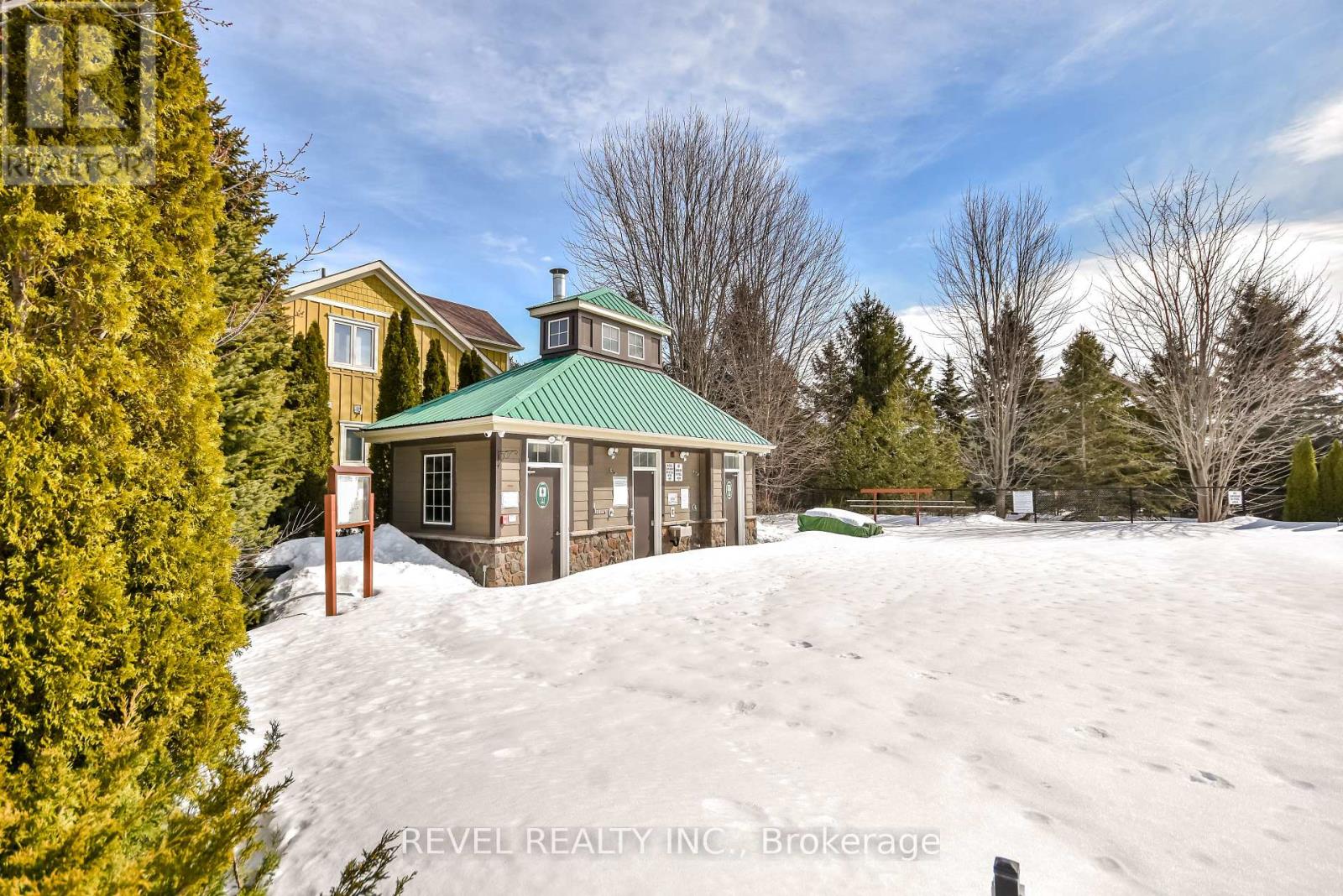 290 Stonebridge Boulevard, Wasaga Beach, Ontario  L9Z 0E7 - Photo 26 - S12859398