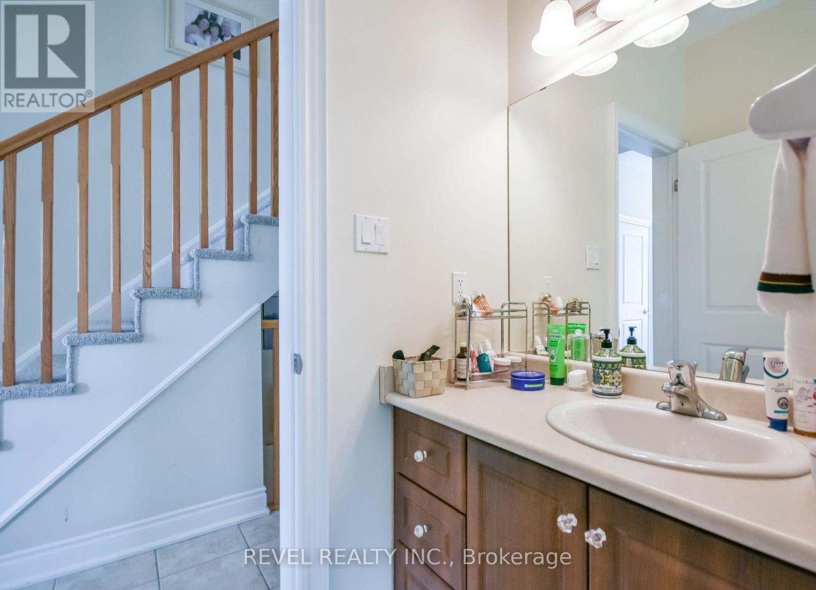 290 Stonebridge Boulevard, Wasaga Beach, Ontario  L9Z 0E7 - Photo 6 - S12859398