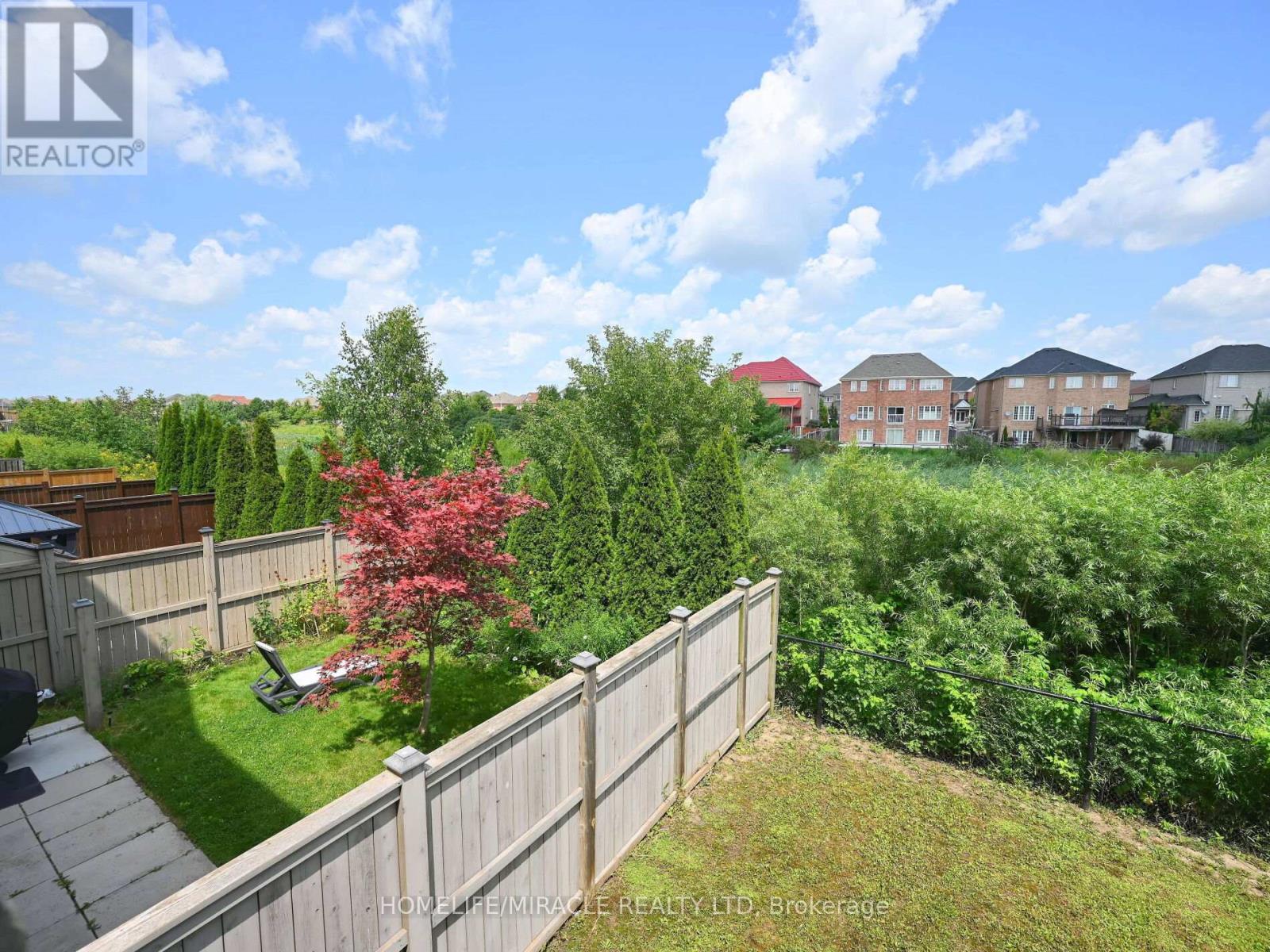 81 Cedarbrook Road, Brampton (Sandringham-Wellington), Ontario  L6R 0W5 - Photo 5 - W12859432