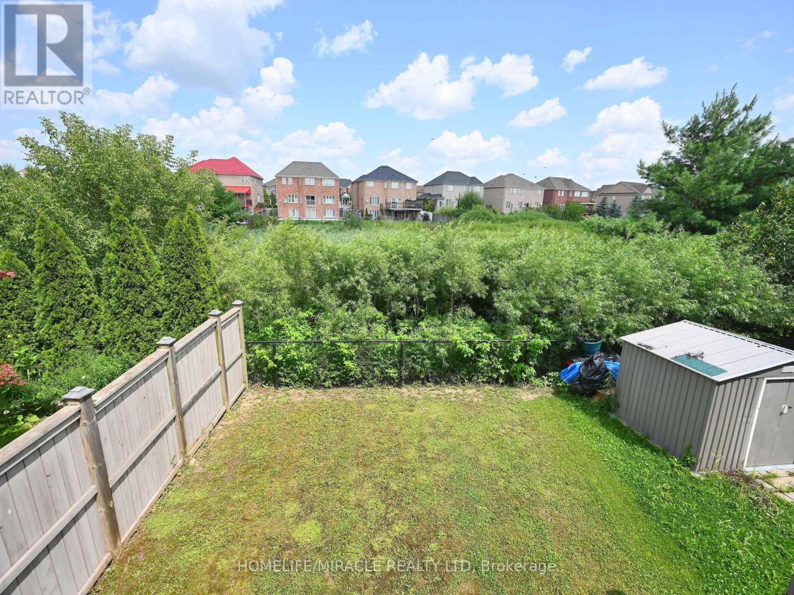 81 Cedarbrook Road, Brampton (Sandringham-Wellington), Ontario  L6R 0W5 - Photo 6 - W12859432