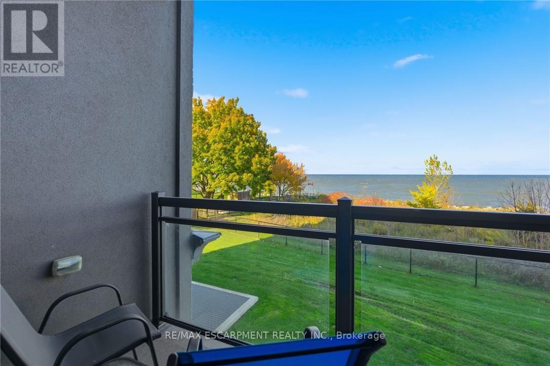 228 - 35 Southshore Crescent, Hamilton (Lakeshore), Ontario  L8E 0J2 - Photo 18 - X12859394