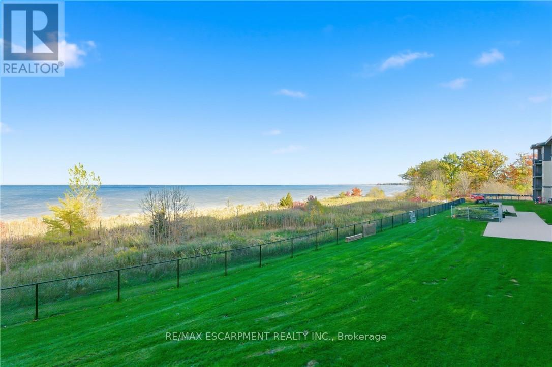 228 - 35 Southshore Crescent, Hamilton (Lakeshore), Ontario  L8E 0J2 - Photo 21 - X12859394