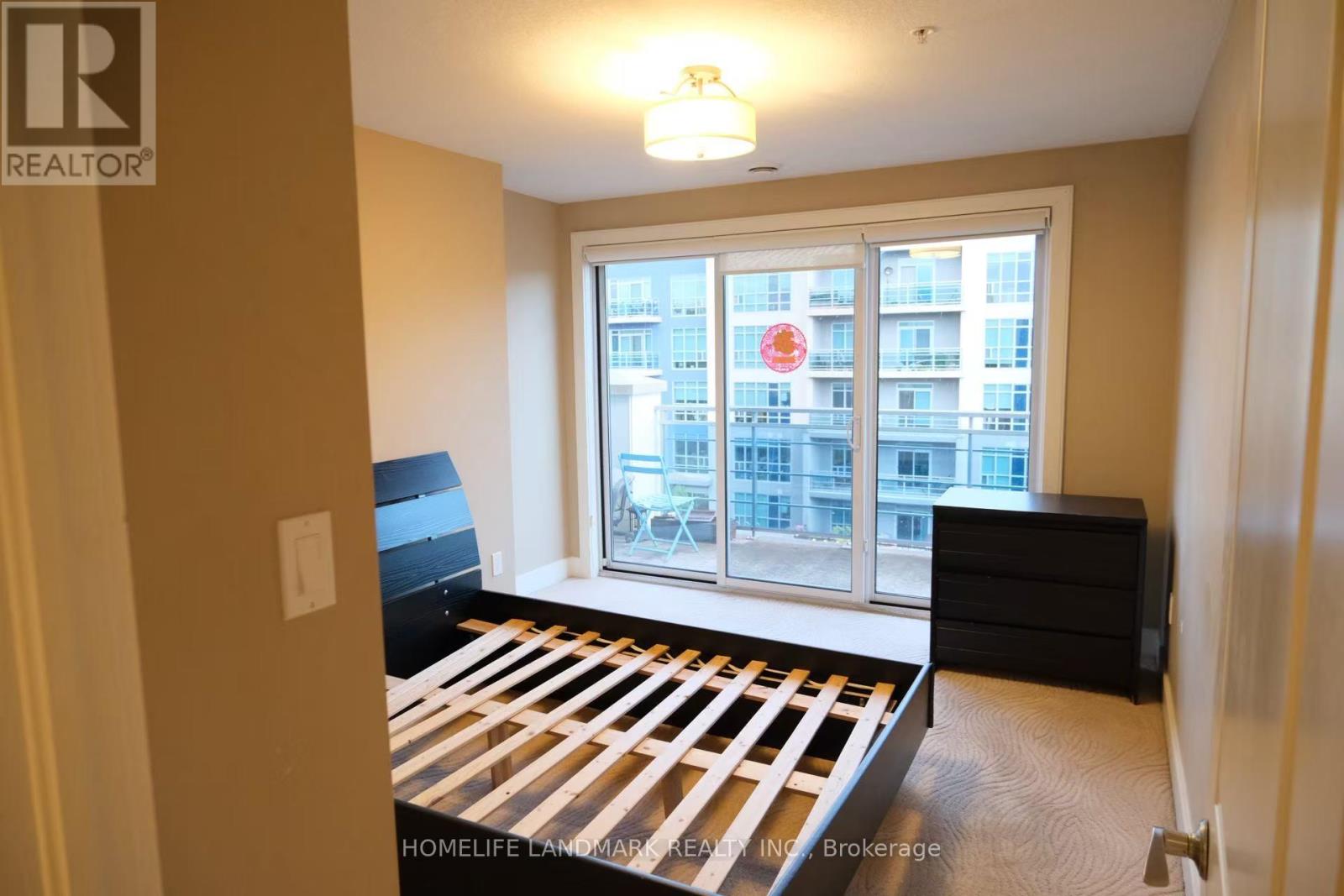 408 - 320 Sugarcreek Trail, London North (North N), Ontario  N6H 0G3 - Photo 12 - X12859422