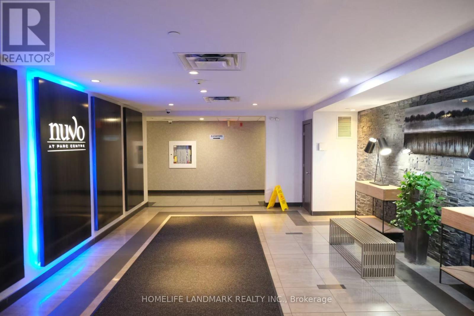 408 - 320 Sugarcreek Trail, London North (North N), Ontario  N6H 0G3 - Photo 2 - X12859422