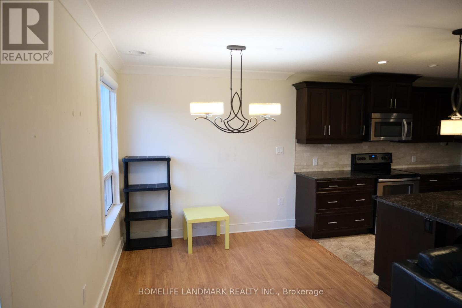 408 - 320 Sugarcreek Trail, London North (North N), Ontario  N6H 0G3 - Photo 5 - X12859422