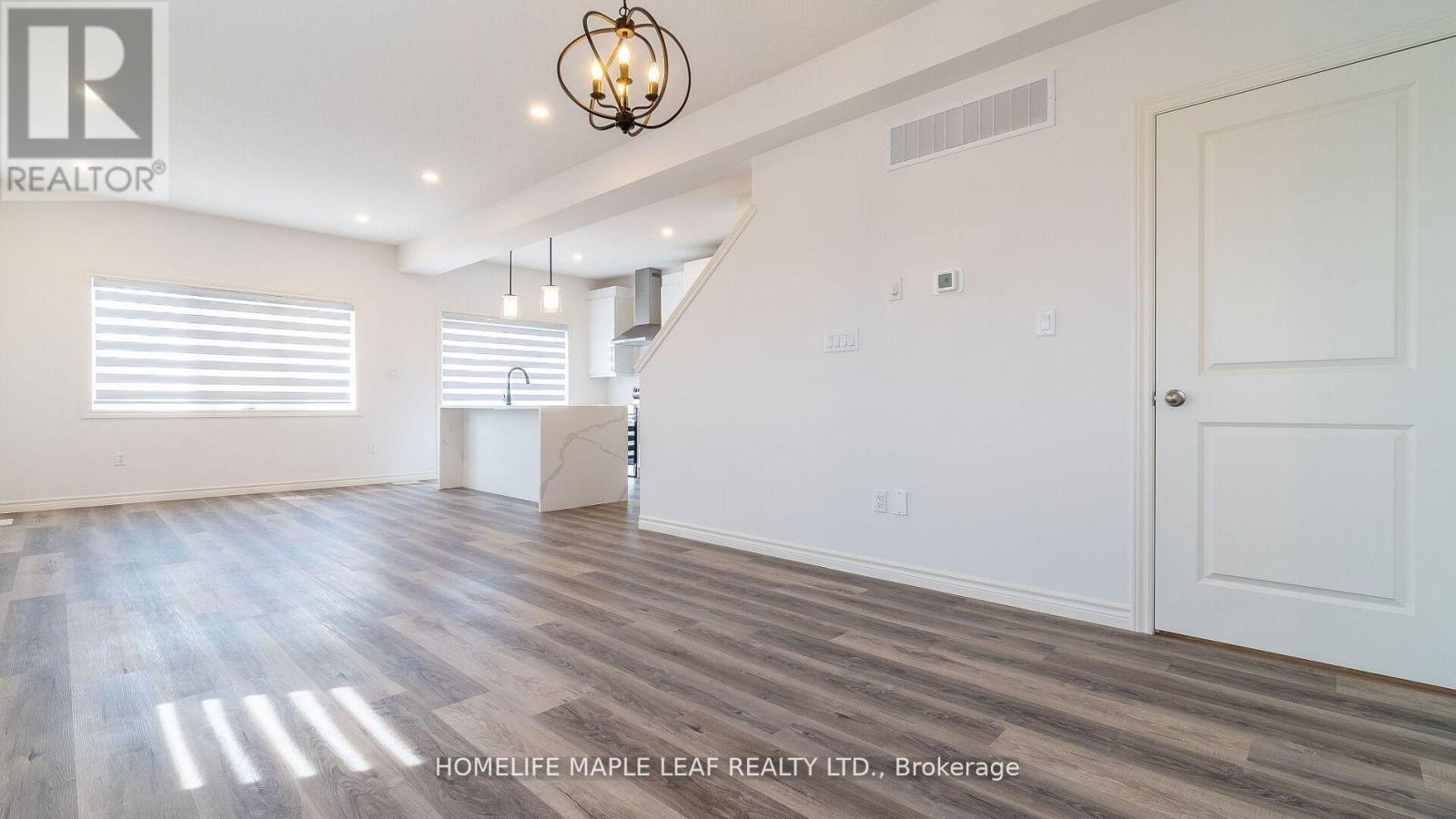 3911 Auckland Avenue, London South (South W), Ontario  N6L 0J3 - Photo 3 - X12859436