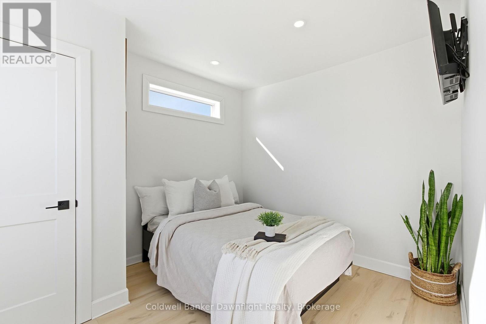 24 Mill Road W, Bluewater, Ontario  N0M 1J0 - Photo 20 - X12832686