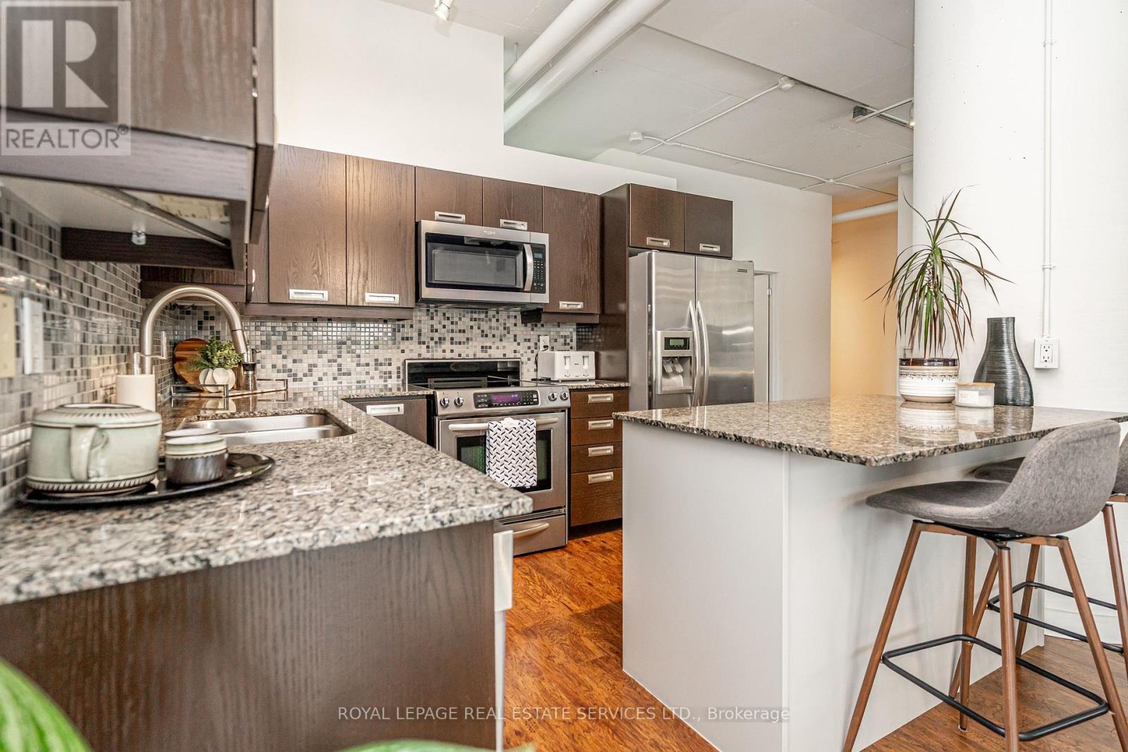 206 - 2 Fieldway Road, Toronto, Ontario  M8Z 0B9 - Photo 15 - W12858488