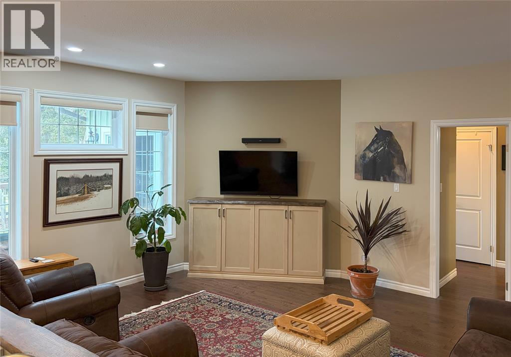 13 Oakwood Links Lane, Grand Bend, Ontario  N0M 1T0 - Photo 11 - 26003669