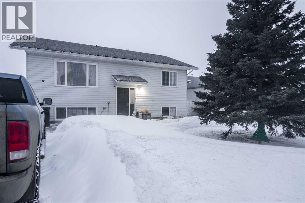 4301 50 Ave, Grimshaw, Alberta T0H 1W0 - Photo 2 - A2287146