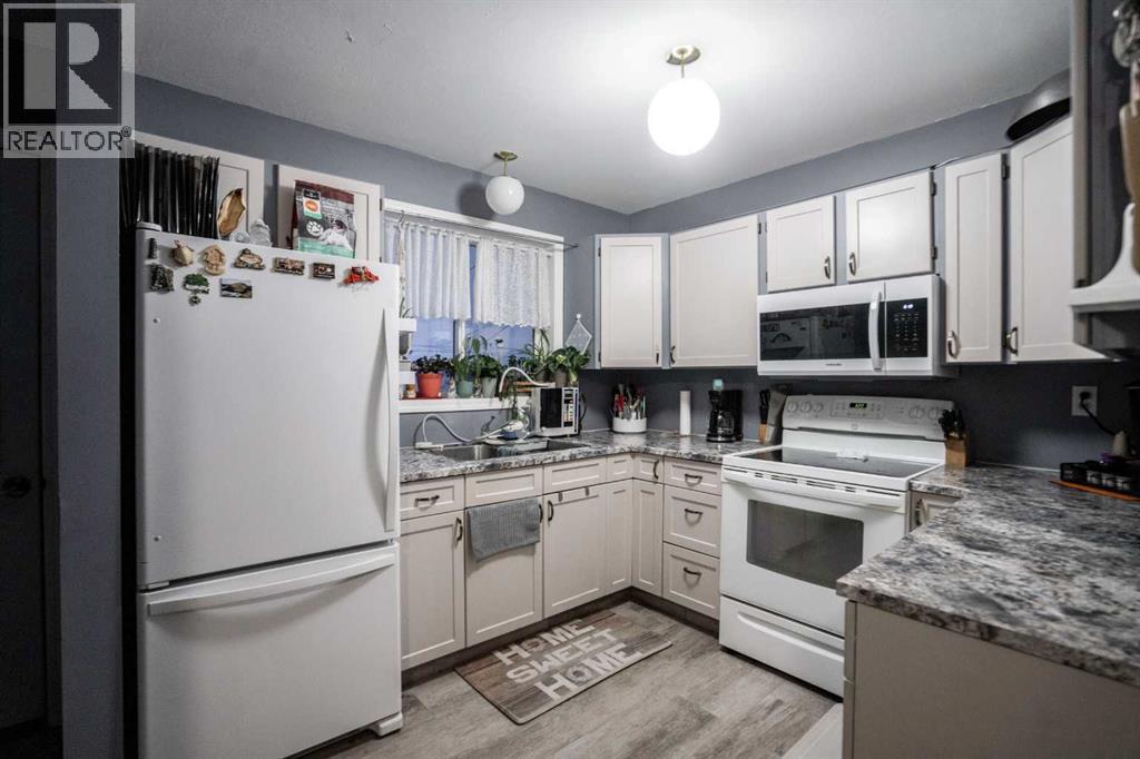 4301 50 Ave, Grimshaw, Alberta T0H 1W0 - Photo 6 - A2287146