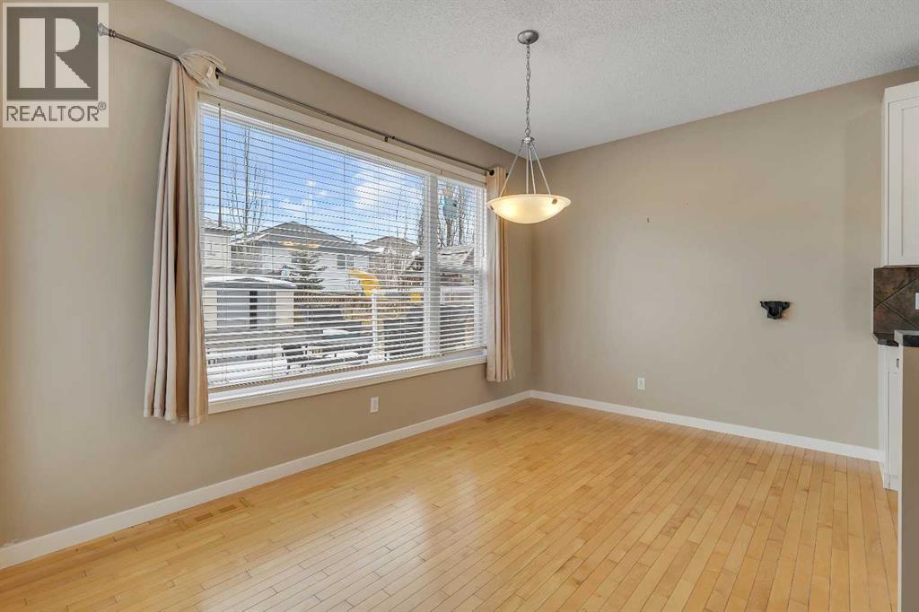 119 Valley Stream Circle Nw, Calgary, Alberta  T3B 5W2 - Photo 15 - A2277760