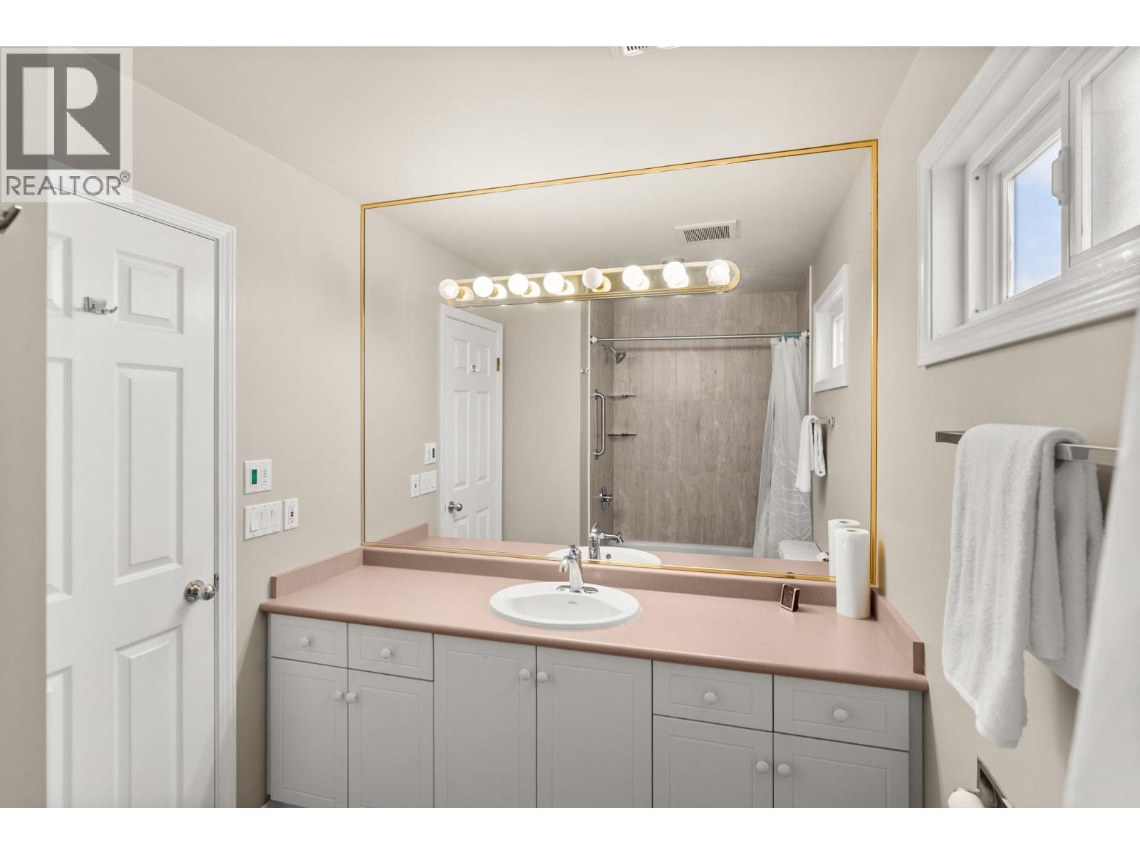 Listing Picture 31 of 39 : 141 3031 WILLIAMS ROAD, Richmond / 烈治文 - 魯藝地產 Yvonne Lu Group - MLS Medallion Club Member