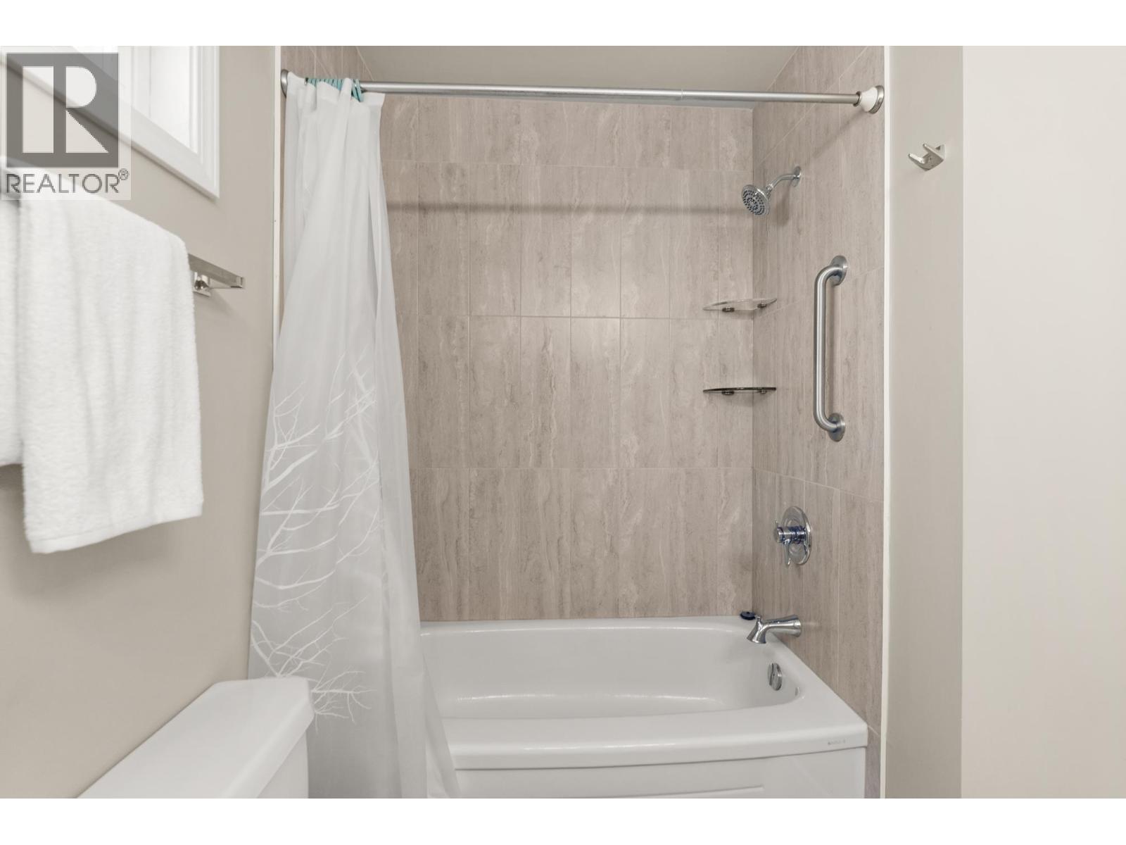 Listing Picture 30 of 39 : 141 3031 WILLIAMS ROAD, Richmond / 烈治文 - 魯藝地產 Yvonne Lu Group - MLS Medallion Club Member