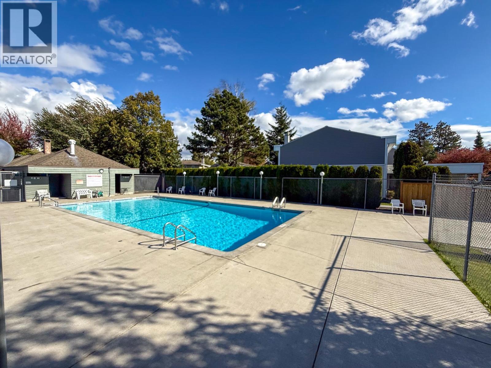 Listing Picture 38 of 39 : 141 3031 WILLIAMS ROAD, Richmond / 烈治文 - 魯藝地產 Yvonne Lu Group - MLS Medallion Club Member