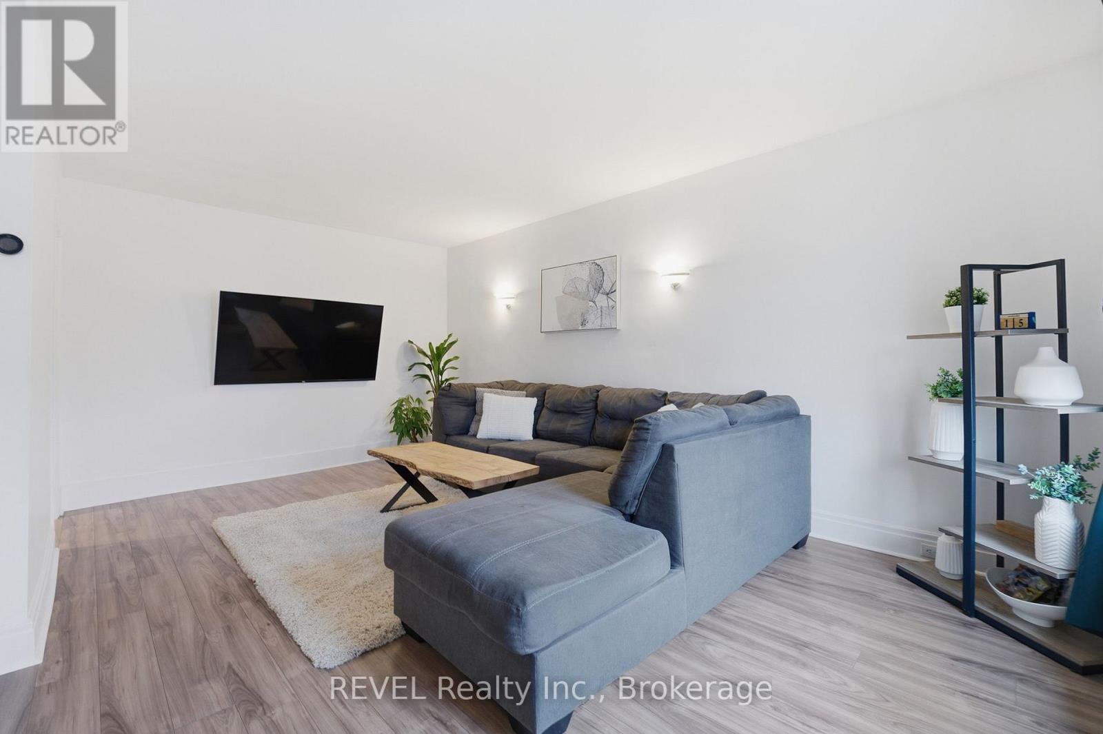 18 Lincoln Avenue, St. Catharines (Oakdale), Ontario  L2P 2C6 - Photo 19 - X12738884