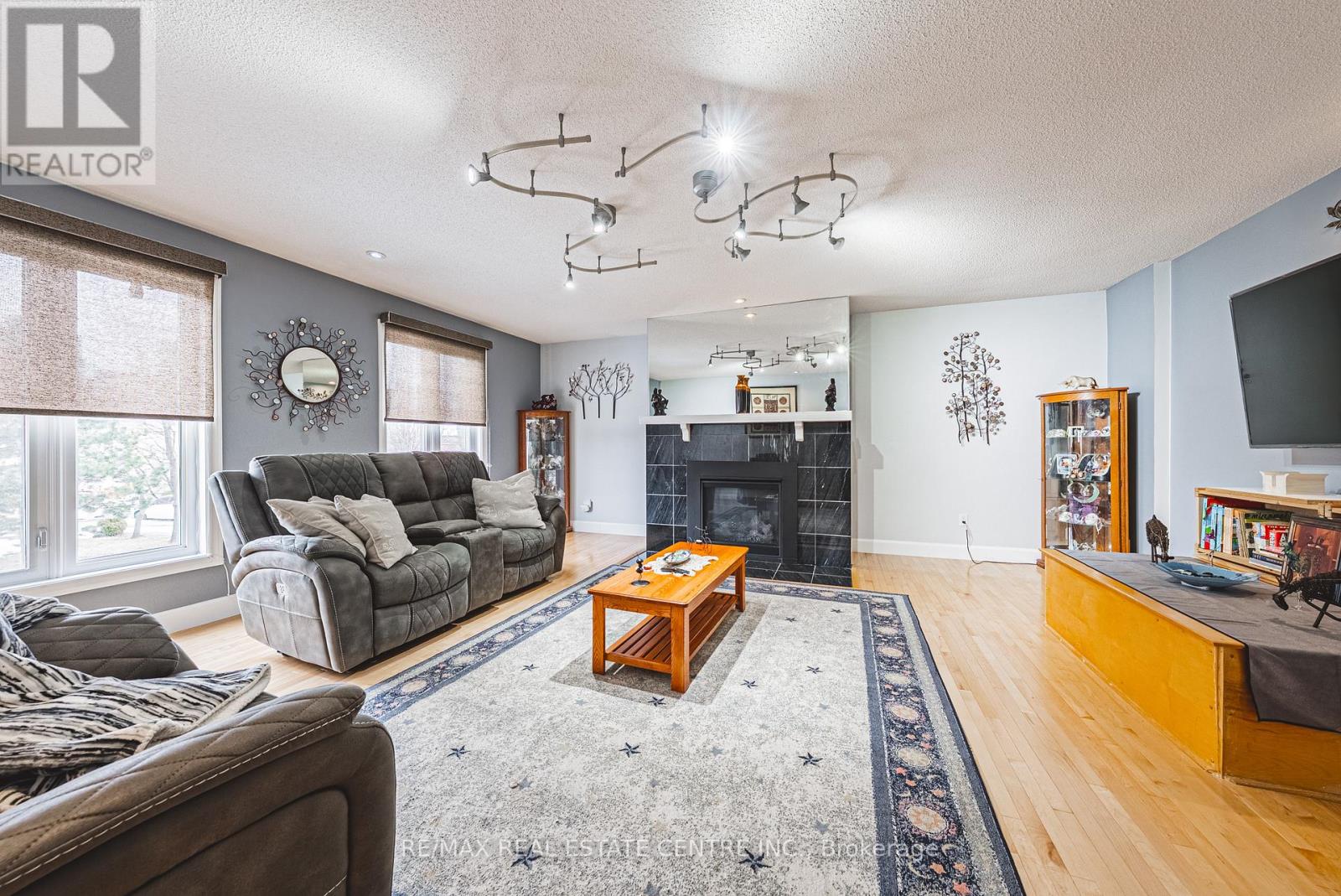 4322 Waterford Crescent, Mississauga (Hurontario), Ontario  L5R 2B3 - Photo 20 - W12858522