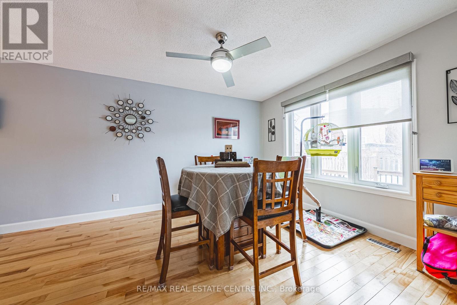 4322 Waterford Crescent, Mississauga (Hurontario), Ontario  L5R 2B3 - Photo 14 - W12858522