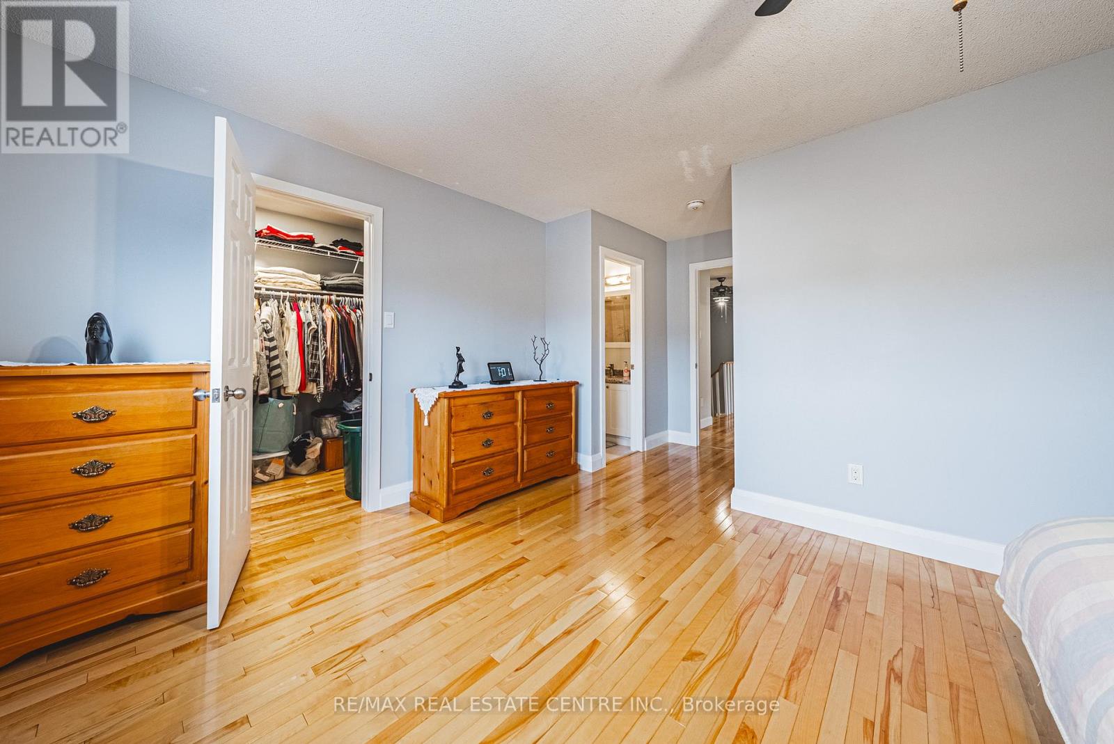 4322 Waterford Crescent, Mississauga (Hurontario), Ontario  L5R 2B3 - Photo 24 - W12858522